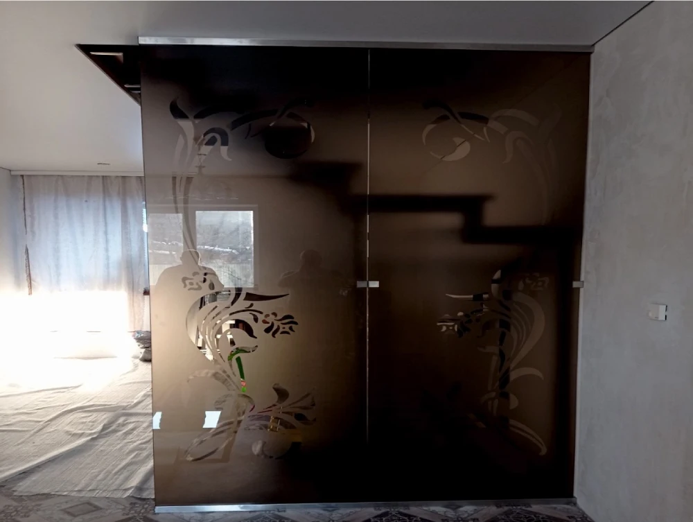 Перегородки стационарные на заказ от компании «Стекло Кубани»